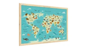 Lavagna magnetica con stampa mappa del mondo animali per bambini 60x40cm con cornice in legno naturale