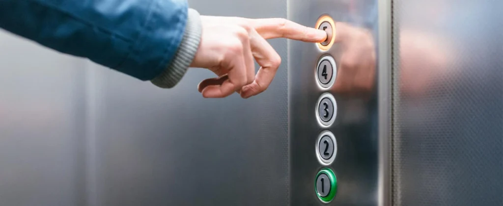 Elevator Pitch e lavagne, ovvero come preparare un’autopresentazione efficace